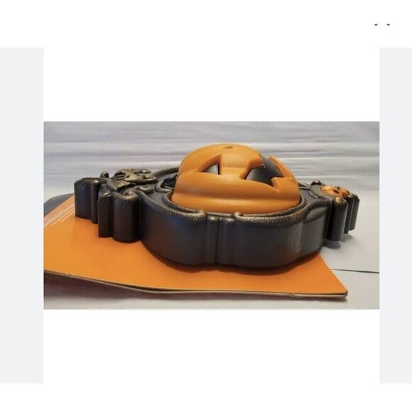 Hyde & Eek Sound Activated Pumpkin Doorbell Door Knocker Haunting Sounds READ - Picture 3 of 10